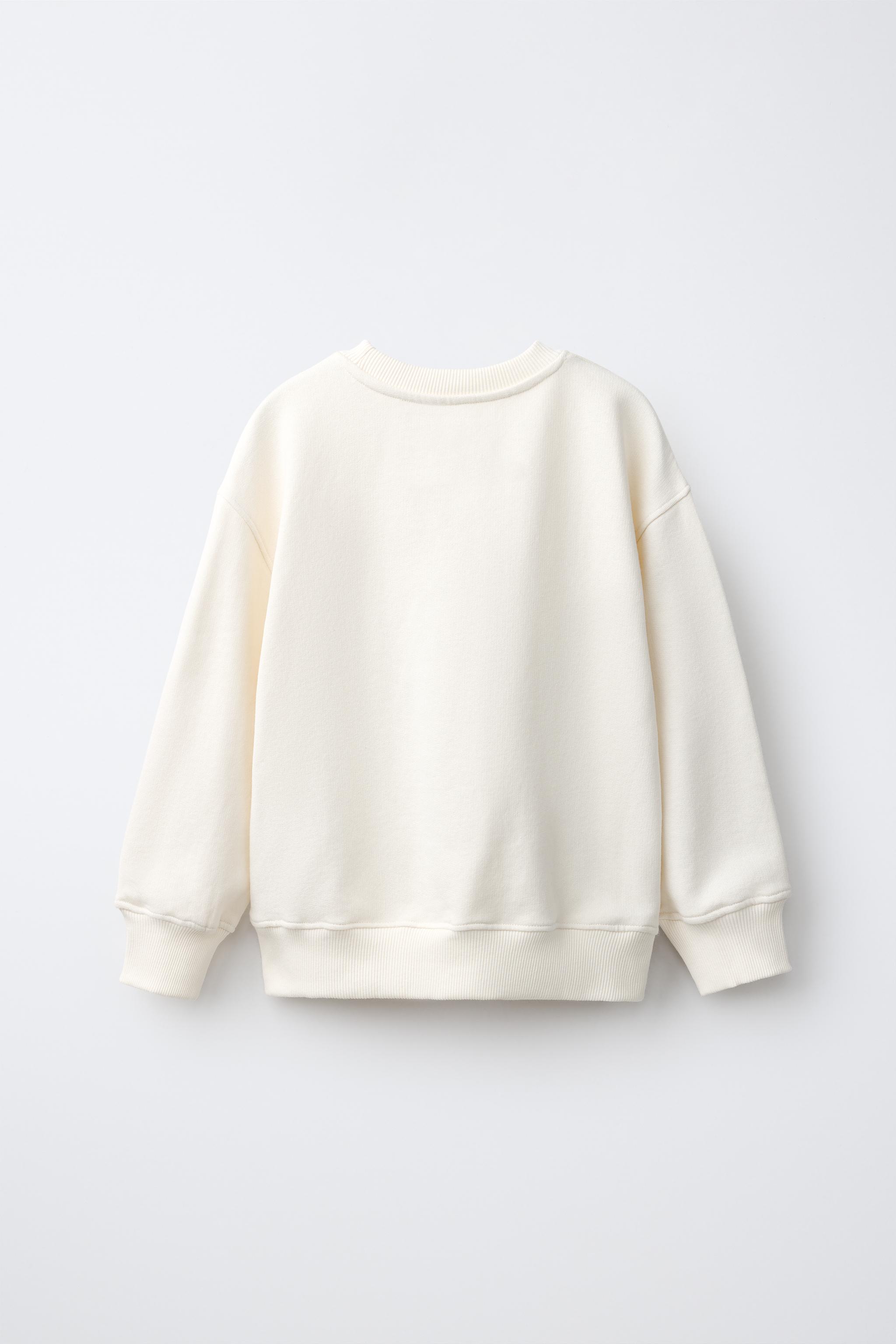 FLORAL APPLIQUÉ SWEATSHIRT